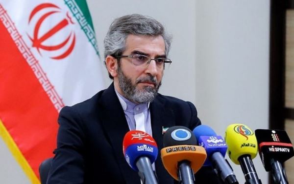 علی باقری برای مشورت با مقامهای ایران به تهران بر میگردد علی باقری برای مشورت با مقامهای ایران به تهران بر میگردد
