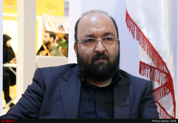 امروز کسانی وزیر هستند که حداکثر می&zwnj;توانستند مدیرکل باشند/ طراحان محاکمه دولت روحانی در قافیه اشعار خود مانده&zwnj;اند