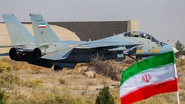 هواپیمای جنگنده F14 در اصفهان سقوط کرد/ خلبان و کمکخلبان نجات پیدا کردند هواپیمای جنگنده F14 در اصفهان سقوط کرد/ خلبان و کمکخلبان نجات پیدا کردند