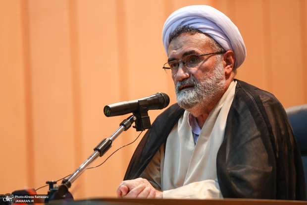 مسیح مهاجری: شهید بهشتی هرگز دروغ را در هیچزمینه و اندازهای برنمیتابید/ او شخصیتی داشت که حتی در زمان رهبری امام نیز استقلال قوه قضاییه را حفظ کرد؛ اگر رئیس قوه قضاییه استقلال نداشته باشد این قوه هیچ ندارد مسیح مهاجری: شهید بهشتی هرگز دروغ را در هیچزمینه و اندازهای برنمیتابید/ او شخصیتی داشت که حتی در زمان رهبری امام نیز استقلال قوه قضاییه را حفظ کرد؛ اگر رئیس قوه قضاییه استقلال نداشته باشد این قوه هیچ ندارد